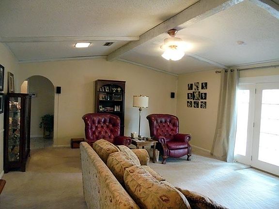 5th image of 606 Belmont Dr