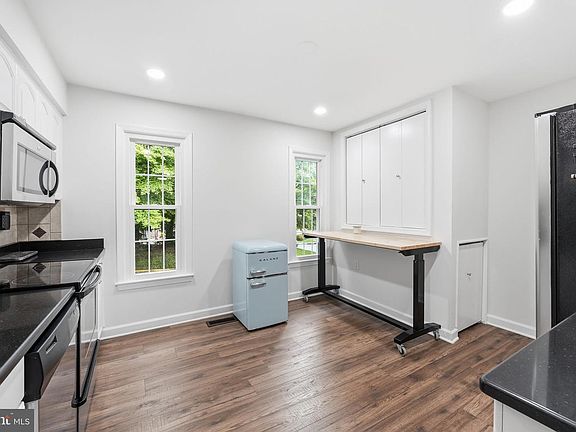 5th image of 5862 Kara Pl