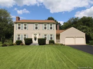 285 Gracey Rd, Canton, CT 06019