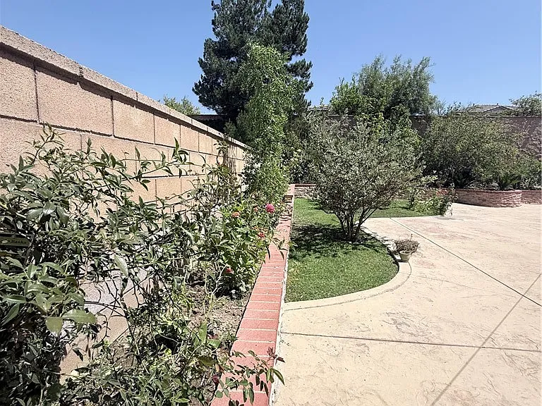 16360 River Glen Ln — Photo 21