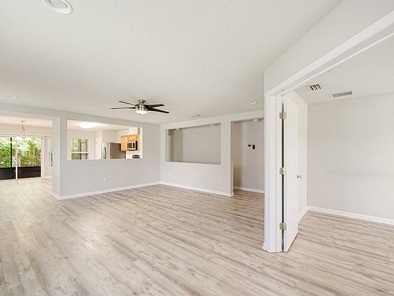 2nd image of 1140 Nochaway Dr