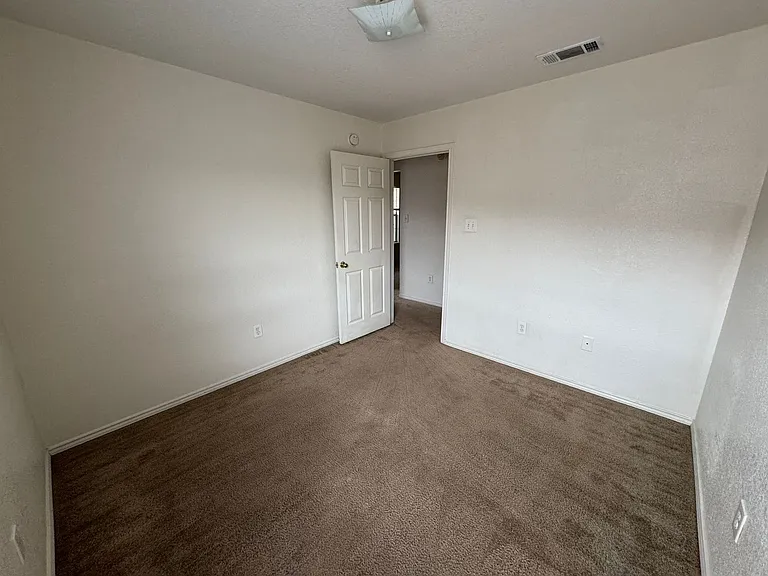 3301 Toledo Dr — Photo 15