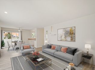 5943 Carlton Way #10, Los Angeles, CA 90028