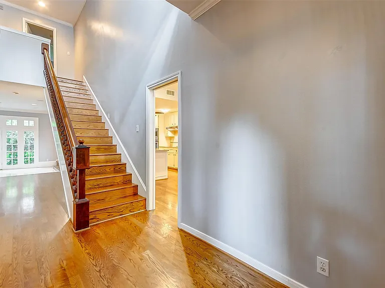 201 Vanderpool Ln #94 — Photo 6