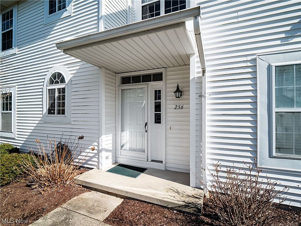 1st image of 256 Vista Cir