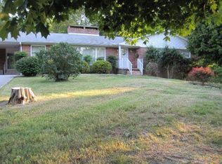 214 Ellis Rd, Knoxville, TN 37920