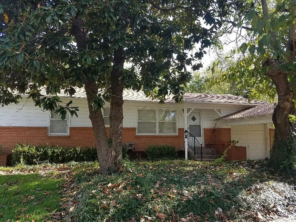 1st image of 114 Leighton Dr