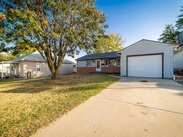 116 W 17th St, Concordia, KS 66901