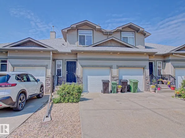 10 Woodcrest Ln #3, Fort Saskatchewan, AB T8L 0C7