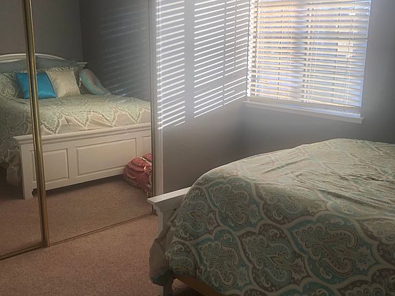 5th image of 521 E Alluvial Ave Unit 105