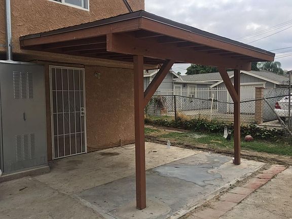 Open patio on the back