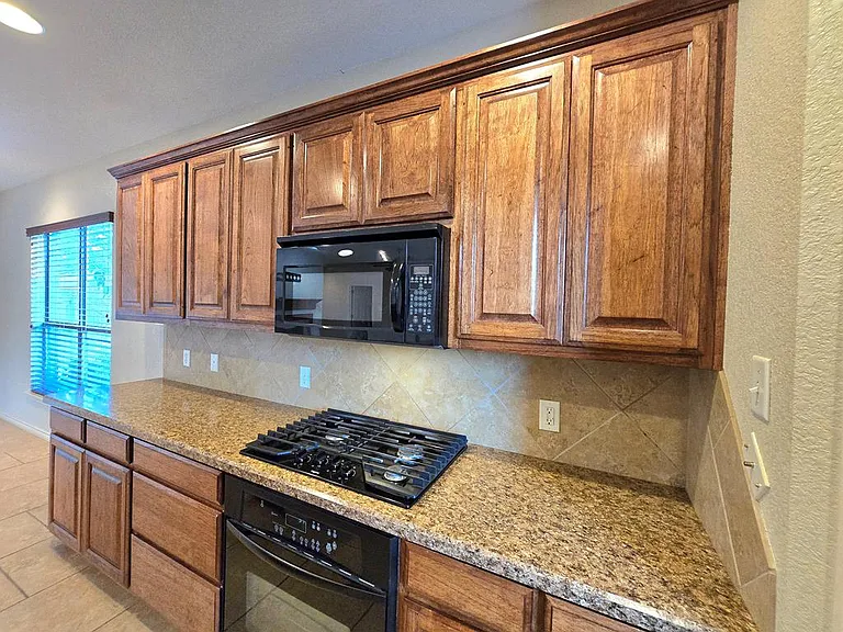 5511 NW Rio Grande Ave — Photo 11