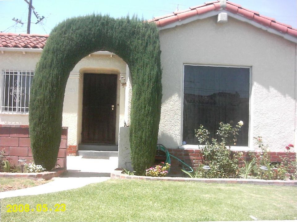 1st image of 753 W 103rd St