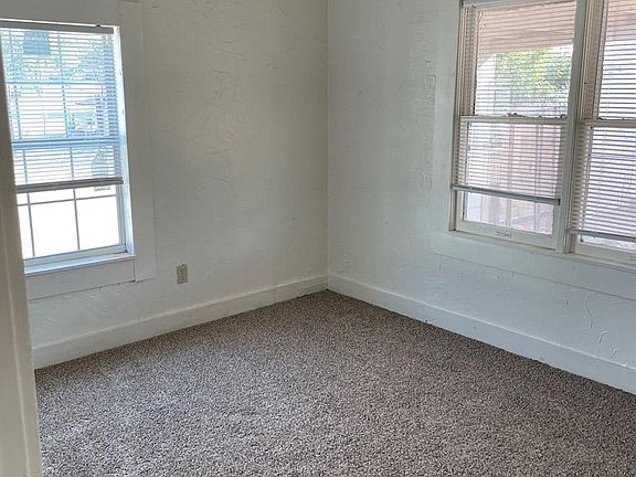 5th image of 904 W 22nd St