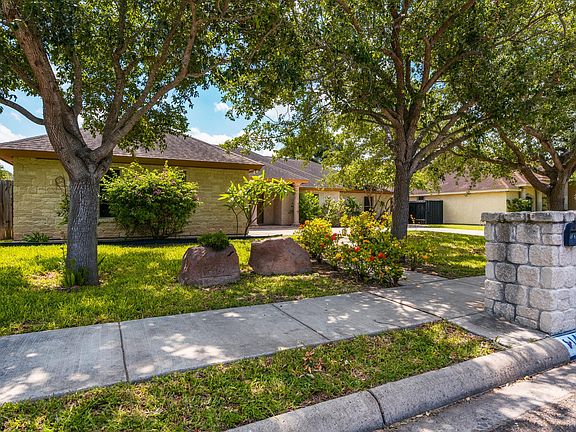 3rd image of 1401 Viejo Ln