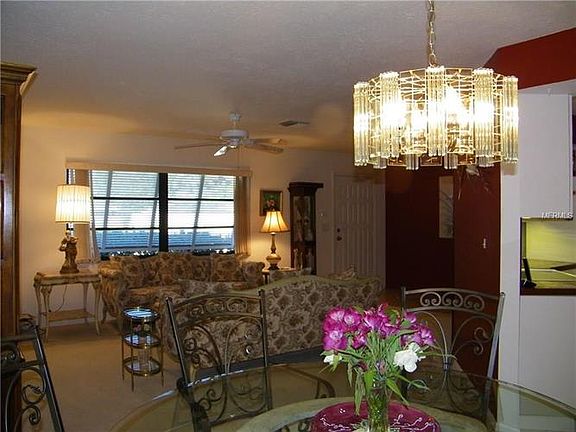 3rd image of 3007 Siesta Dr