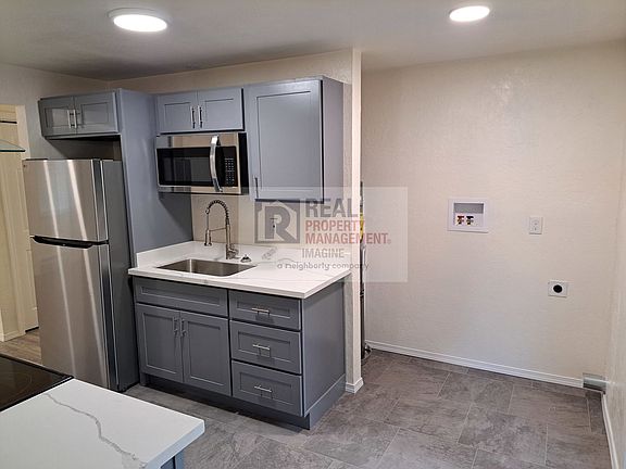 3rd image of 4606 Gallup Dr SE
