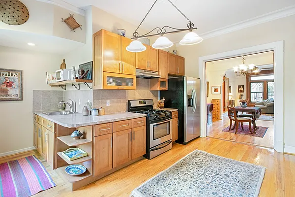 Sold by Stribling | media 24