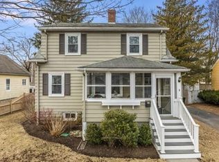6 Gardner Rd, Reading, MA 01867