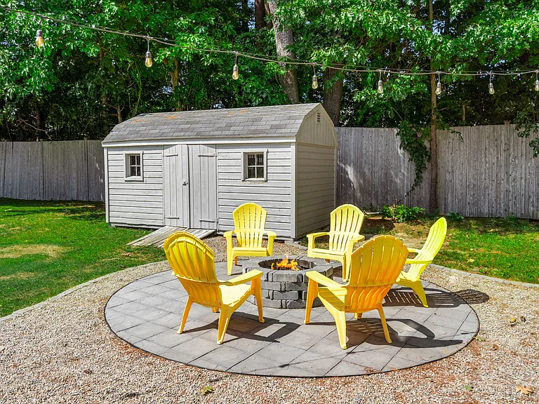 6 Elwyn Rd — Photo 36