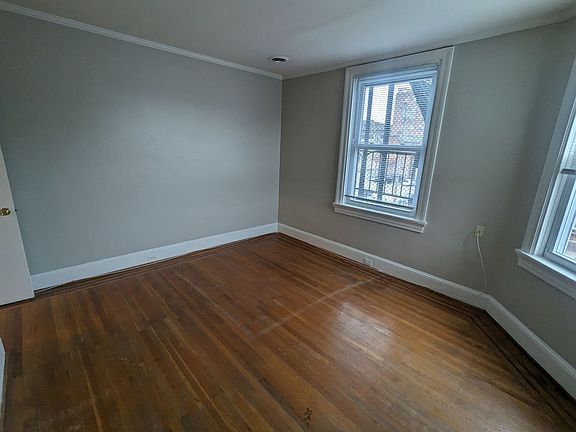 4th image of 820 Park Ave #3R