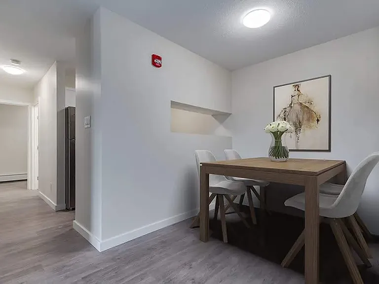 1440 28th St E #105 — Photo 3