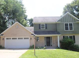 129 Crestview Dr, Morgantown, WV 26505