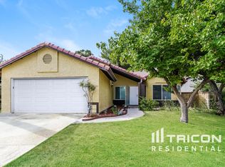 3328 W Avenue J3, Lancaster, CA 93536