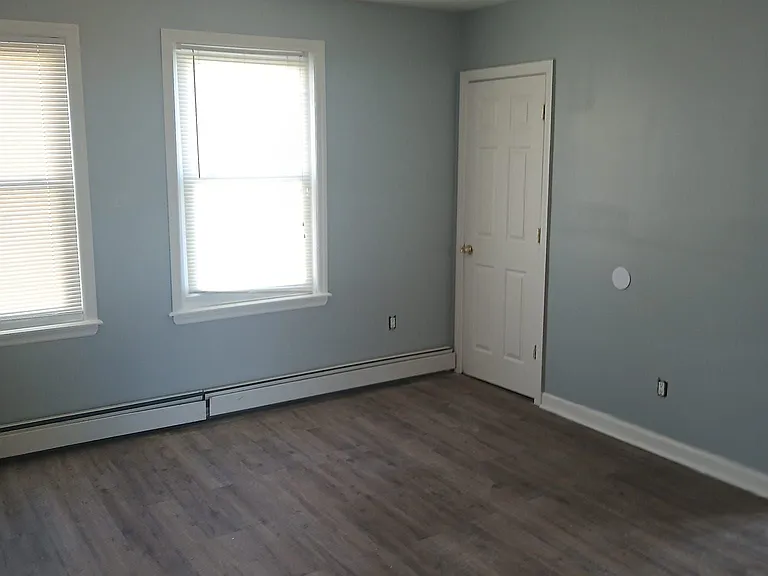 293 Ogden St #1 — Photo 4