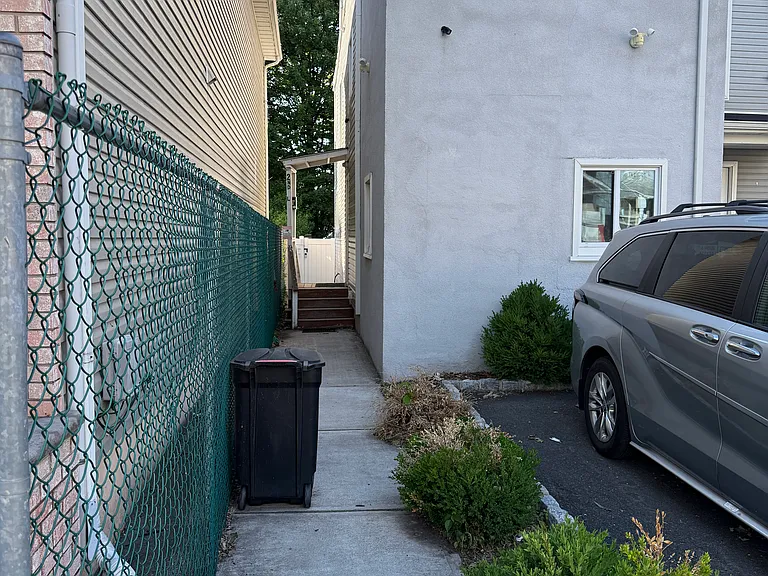 168 Orange St #2 — Photo 2