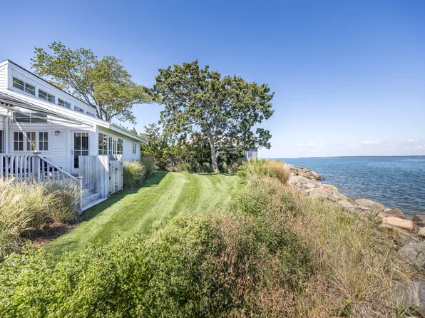123 Gerard Dr, East Hampton, NY 11937