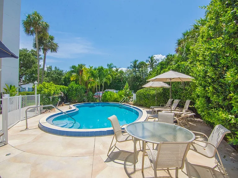 3555 Ocean Dr #203 — Photo 10