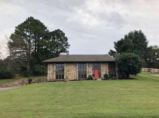1109 Scenic Hill Dr, Louisville, TN 37777