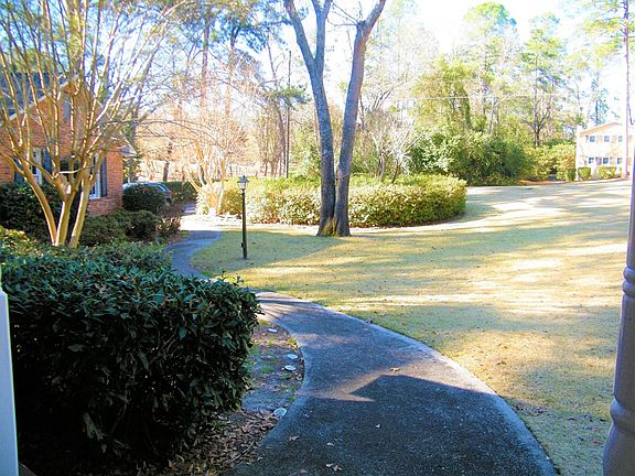 5th image of 243 Midland Dr