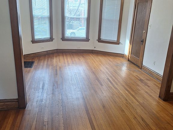 5th image of 3733 N Bell Ave Unit 1