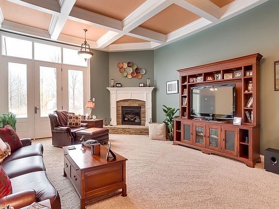 2nd image of 6880 Bridgecreek Dr