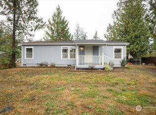 2060 E Trails End Dr, Belfair, WA 98528