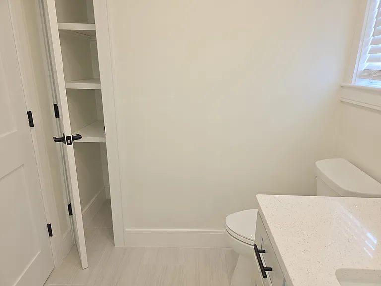 442 Main St #5 — Photo 14