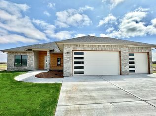 2616 S Oak St, Wichita, KS 67217