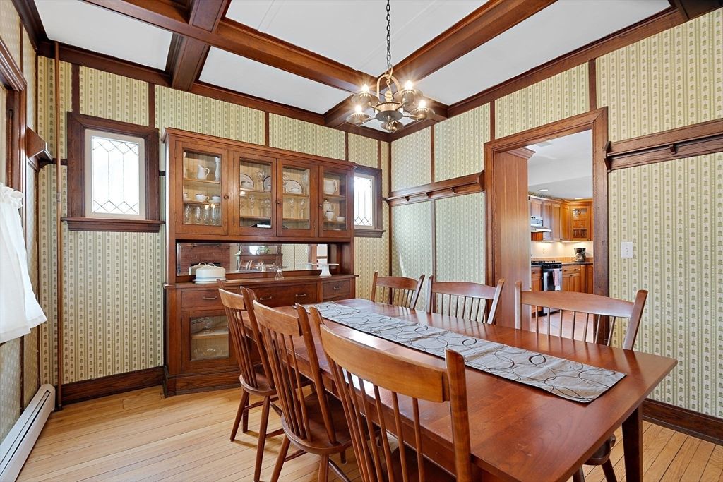 Apartment in Maynard, Middlesex - More