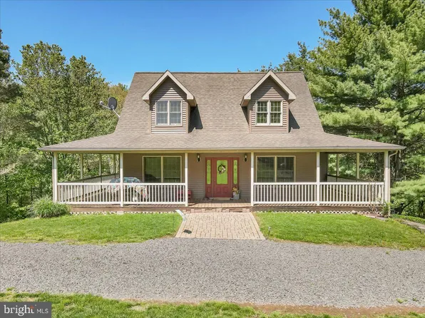 172 Golf Course Rd, Sugarloaf, PA 18249