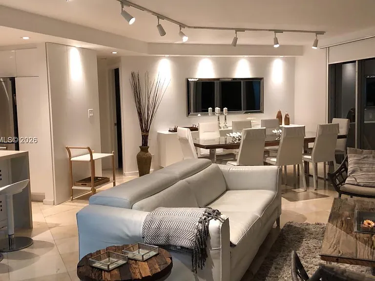 5151 Collins Ave #532 — Photo 5
