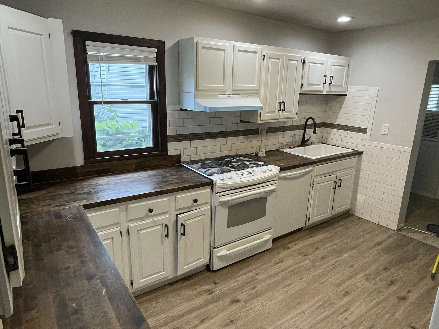 3 bed, 1152 sqft, $1,550 — Photo 3