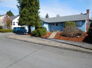 94 SE 87th Ave, Portland, OR 97216