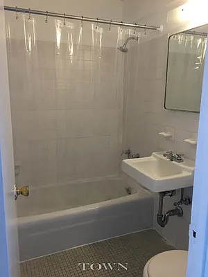Rented by Town Residential | media 4