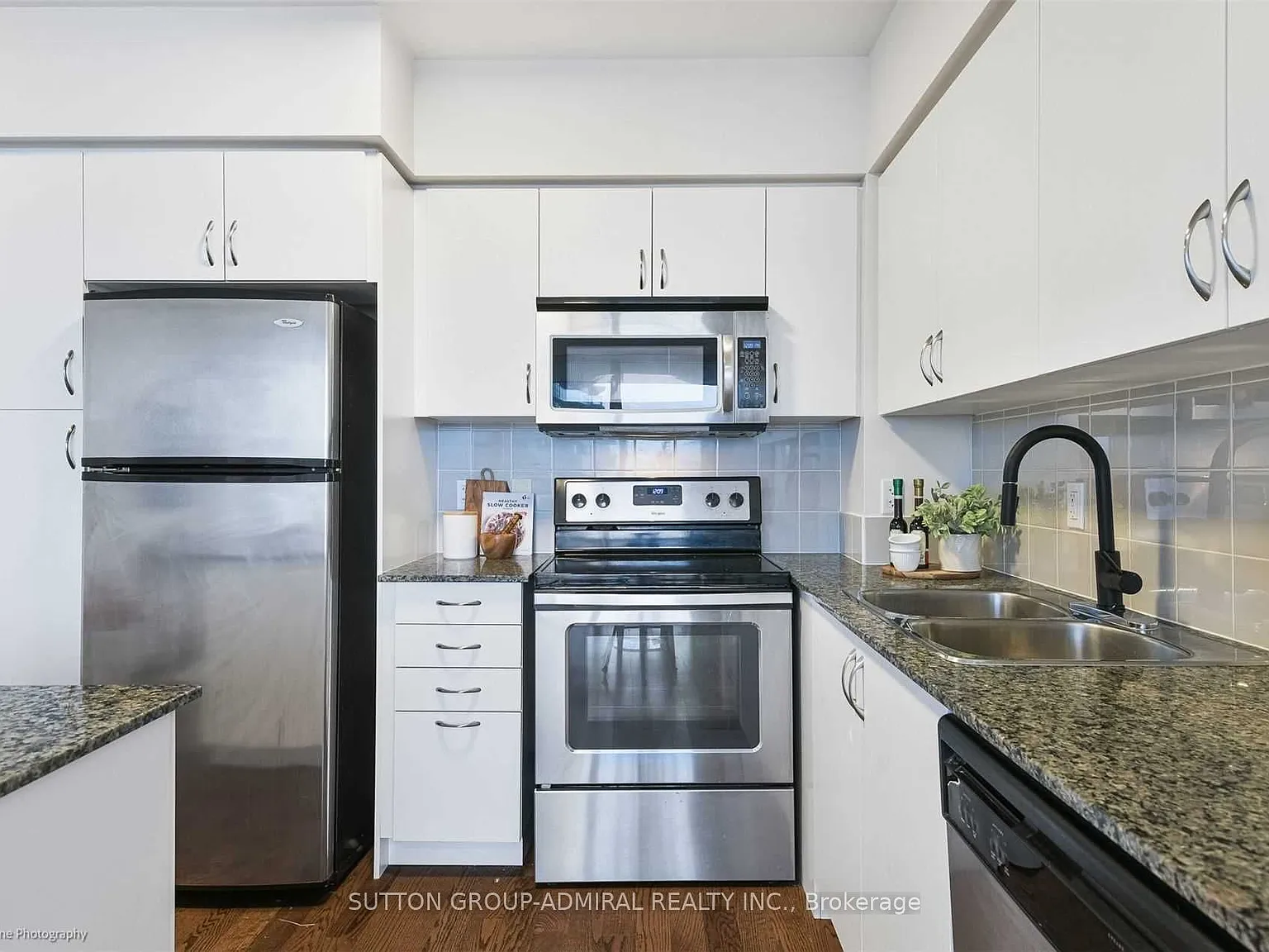 1 bed, $2,500 — Photo 2