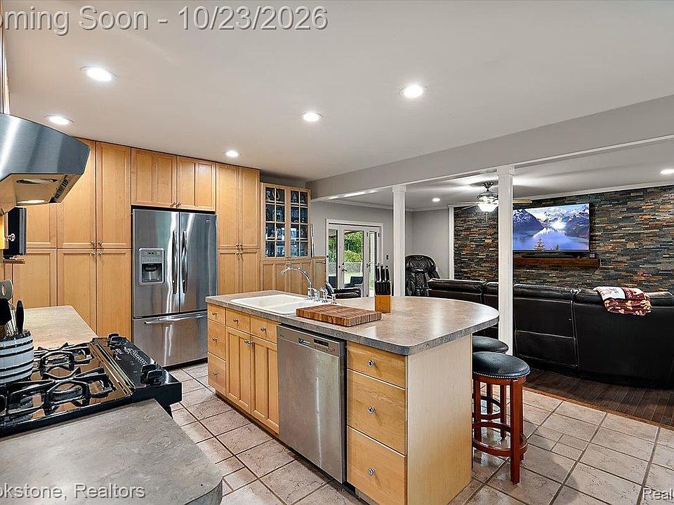 31608 Meadows Ave, photo 6