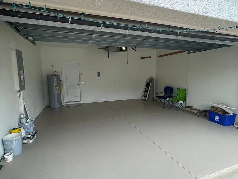 870 Greystone Ln — Photo 33