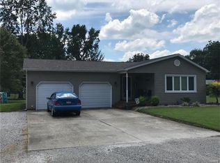 218 E 4th St, Trenton, IL