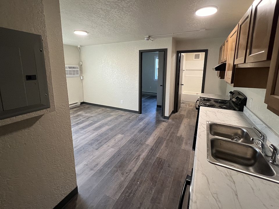 1st image of 1006 N 2nd St #11264941